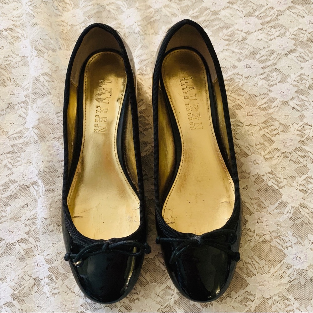 LAUREN RALPH LAUREN PATENT LEATHER SHOES